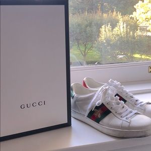 Gucci sneakers size 38